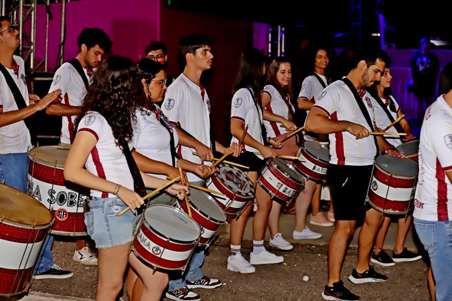 35ª Festa do Folclore encerra com show histórico dos Paralamas do Sucesso em Três Lagoas