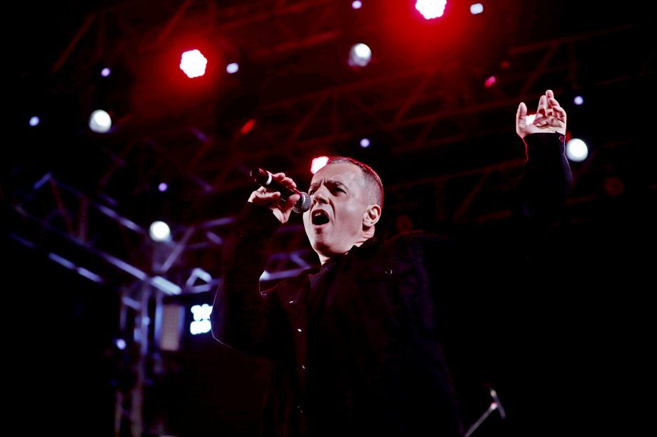 35ª Festa do Folclore encerra com show histórico dos Paralamas do Sucesso em Três Lagoas