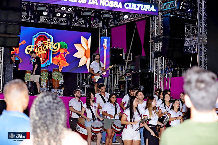 35ª Festa do Folclore encerra com show histórico dos Paralamas do Sucesso em Três Lagoas