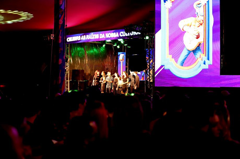 35ª Festa do Folclore encerra com show histórico dos Paralamas do Sucesso em Três Lagoas