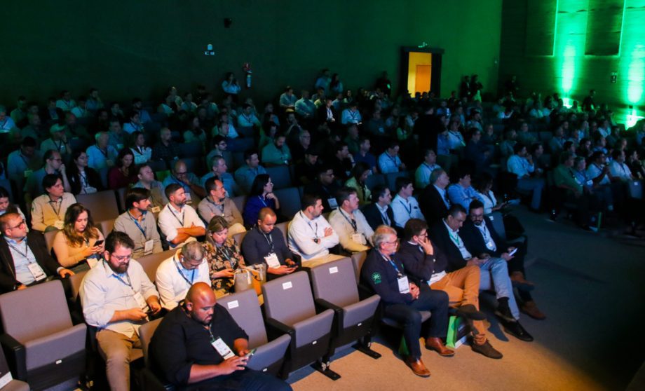 Três Lagoas sedia 7º Congresso Florestal MS e se prepara para o Show Florestal 2025 Três Lagoas sedia 7º Congresso Florestal MS e se prepara para o Show Florestal 2025