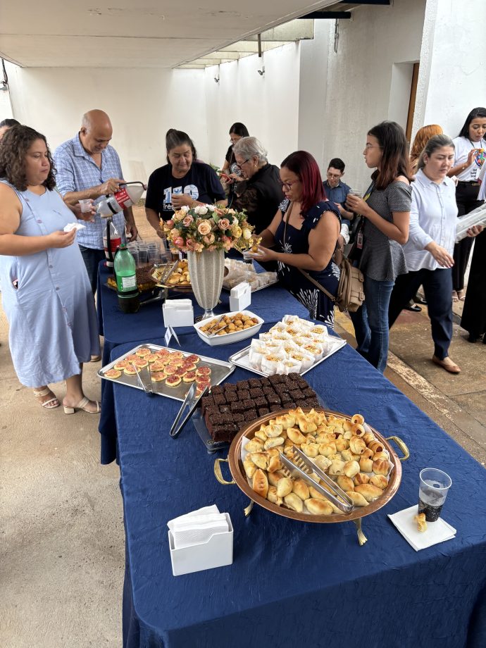 Prefeito realiza café da tarde com alunos do CER II, APAE e familiares em Comemoração à Semana da Deficiência Intelectual e Múltipla Prefeito realiza café da tarde com alunos do CER II, APAE e familiares em Comemoração à Semana da Deficiência Intelectual e Múltipla