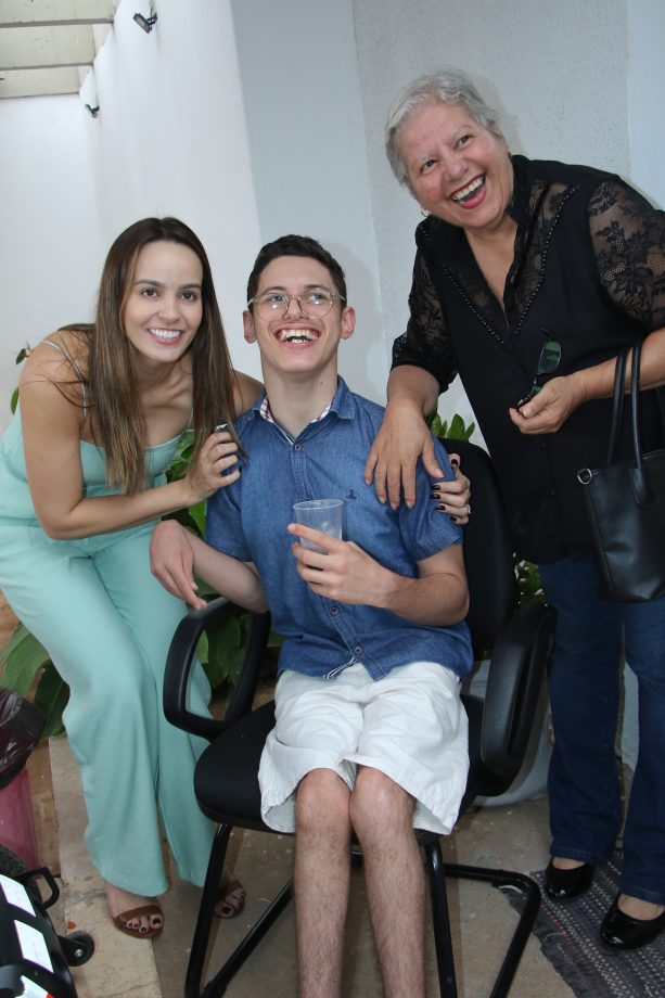 Prefeito realiza café da tarde com alunos do CER II, APAE e familiares em Comemoração à Semana da Deficiência Intelectual e Múltipla Prefeito realiza café da tarde com alunos do CER II, APAE e familiares em Comemoração à Semana da Deficiência Intelectual e Múltipla