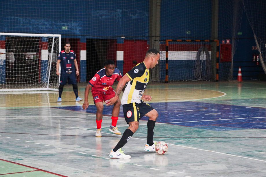 APAS Três Lagoas empata em jogo emocionante na abertura do Estadual de Futsal
