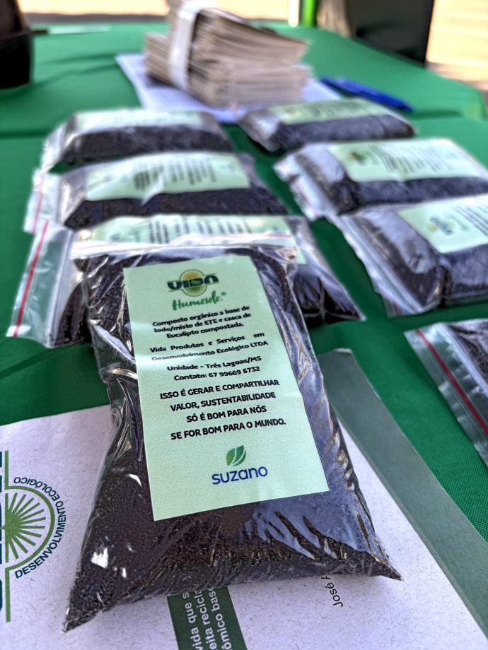 1ª Semana da Agricultura Familiar rende R$ 15 mil em vendas e grande participação popular 1ª Semana da Agricultura Familiar rende R$ 15 mil em vendas e grande participação popular