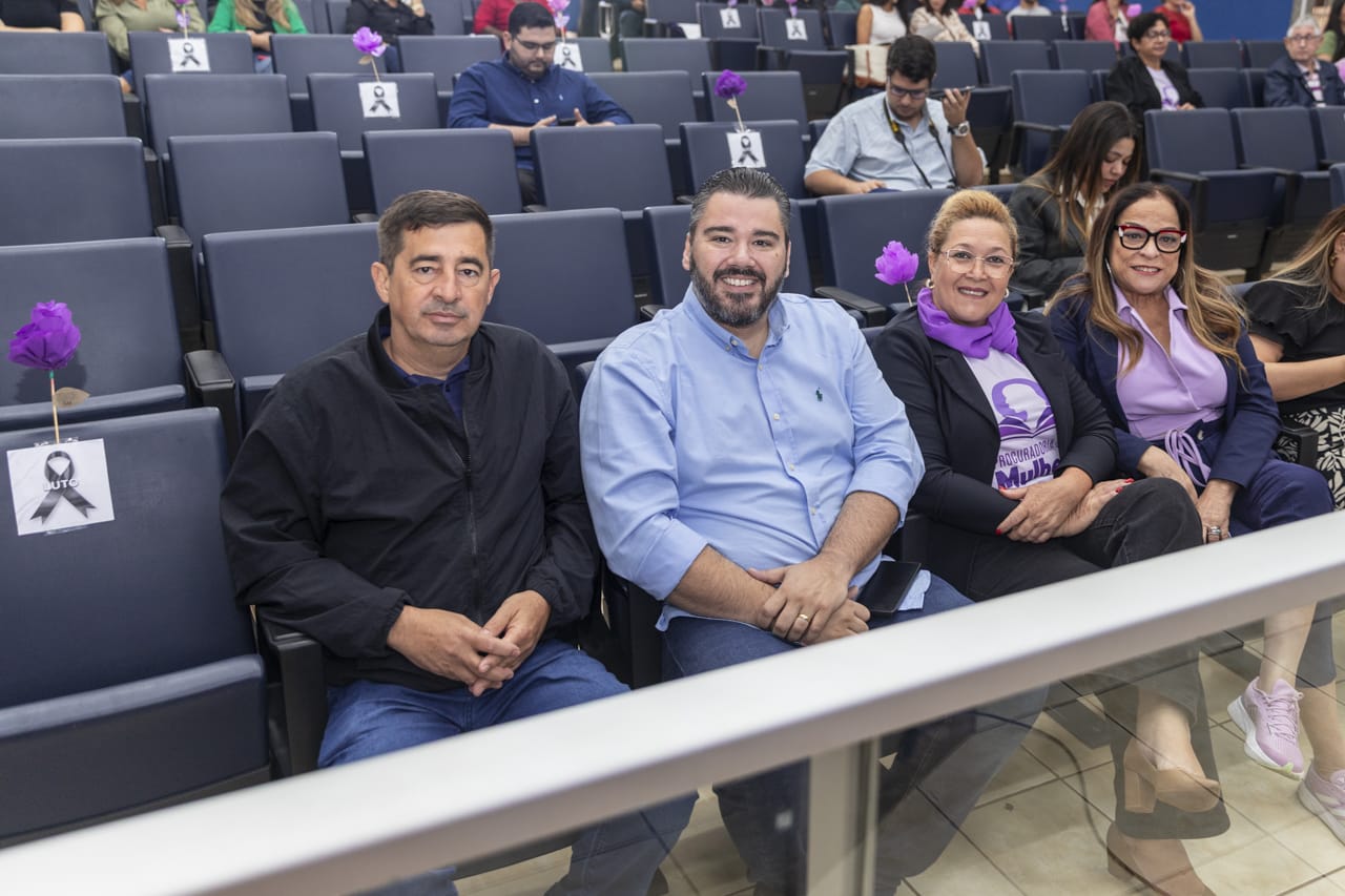 Câmara encerra Agosto Lilás com palestra e reflexões sobre proteção e saúde da mulher Câmara encerra Agosto Lilás com palestra e reflexões sobre proteção e saúde da mulher