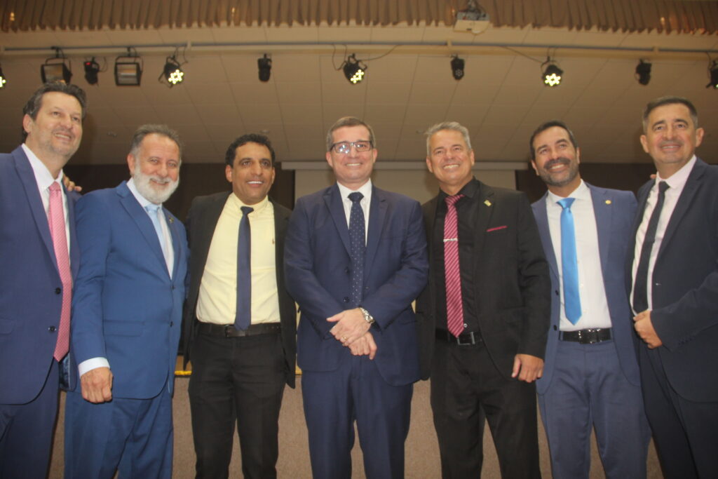 Uma noite para a história: Câmara Municipal celebra 110 anos com homenagens marcadas por emoção e reconhecimento