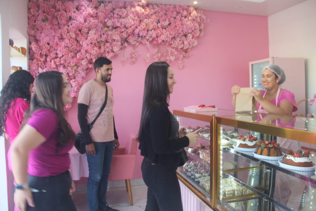 'Morango Day' encanta Três Lagoas e mostra a força do empreendedorismo feminino inspirado nas redes sociais 'Morango Day' encanta Três Lagoas e mostra a força do empreendedorismo feminino inspirado nas redes sociais