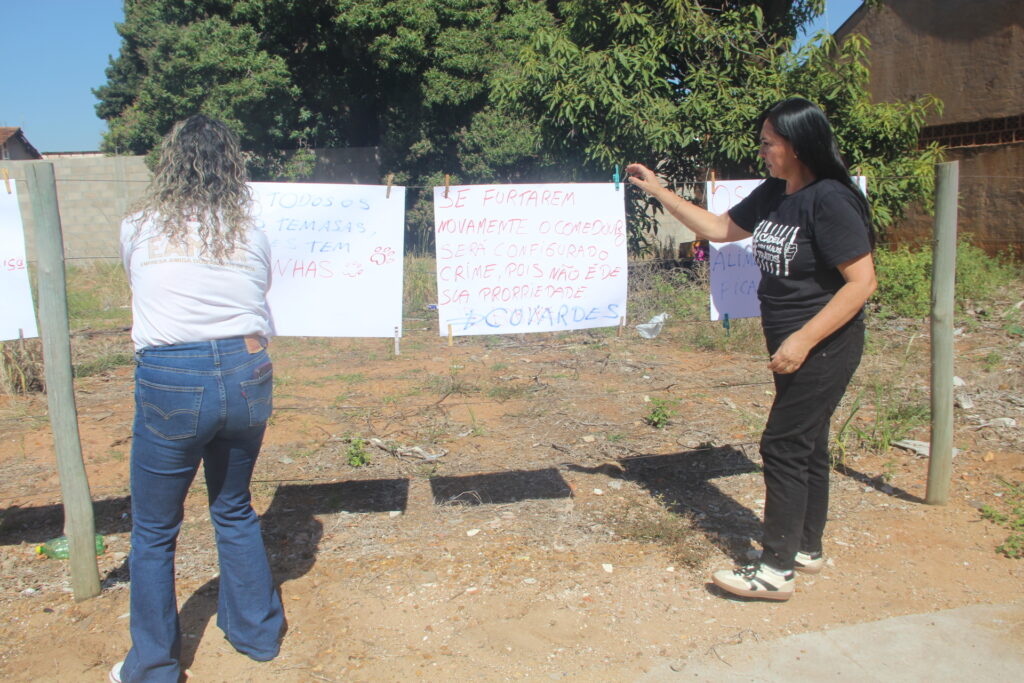 "Não vamos recuar": Protetoras de animais enfrentam ameaças e vandalismo no Jardim Alvorada