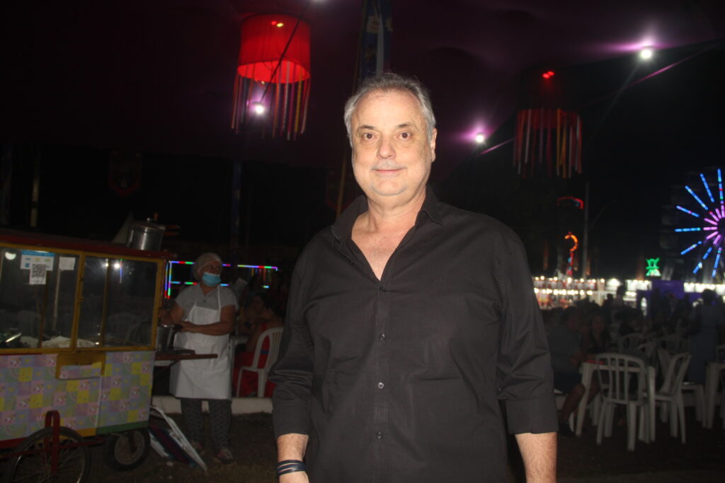 Prefeito Cassiano Maia dá pontapé inicial na 35ª Festa do Folclore e reforça união com o Legislativo Prefeito Cassiano Maia dá pontapé inicial na 35ª Festa do Folclore e reforça união com o Legislativo