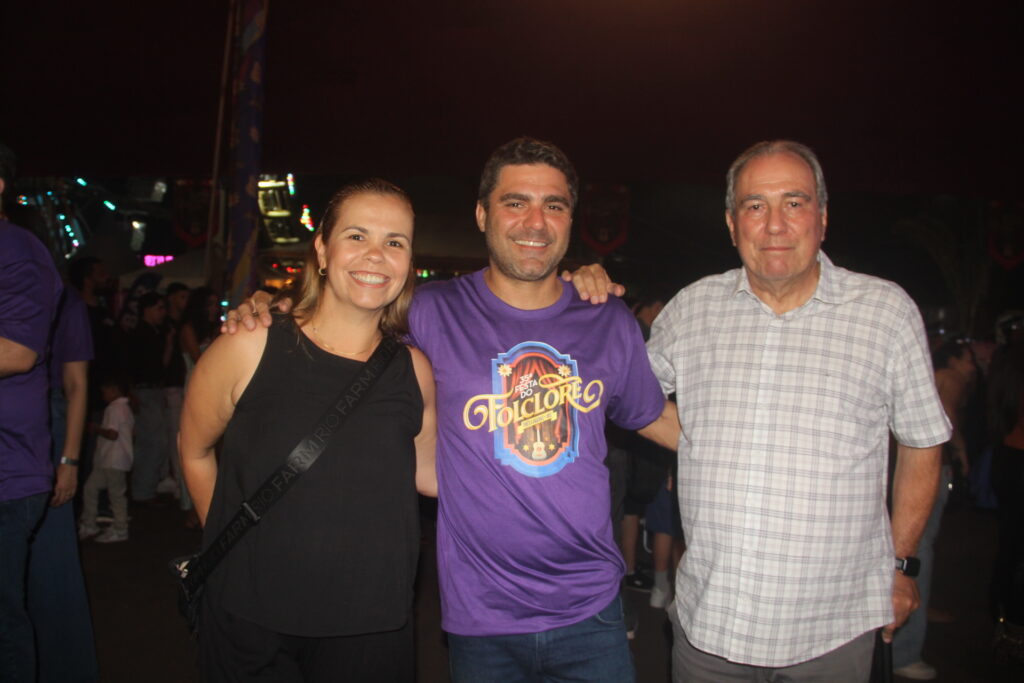 Prefeito Cassiano Maia dá pontapé inicial na 35ª Festa do Folclore e reforça união com o Legislativo Prefeito Cassiano Maia dá pontapé inicial na 35ª Festa do Folclore e reforça união com o Legislativo