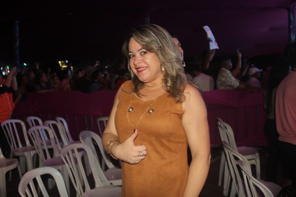 Entre emoções e elogios, Eduardo Costa enaltece Três Lagoas em noite de show Entre emoções e elogios, Eduardo Costa enaltece Três Lagoas em noite de show