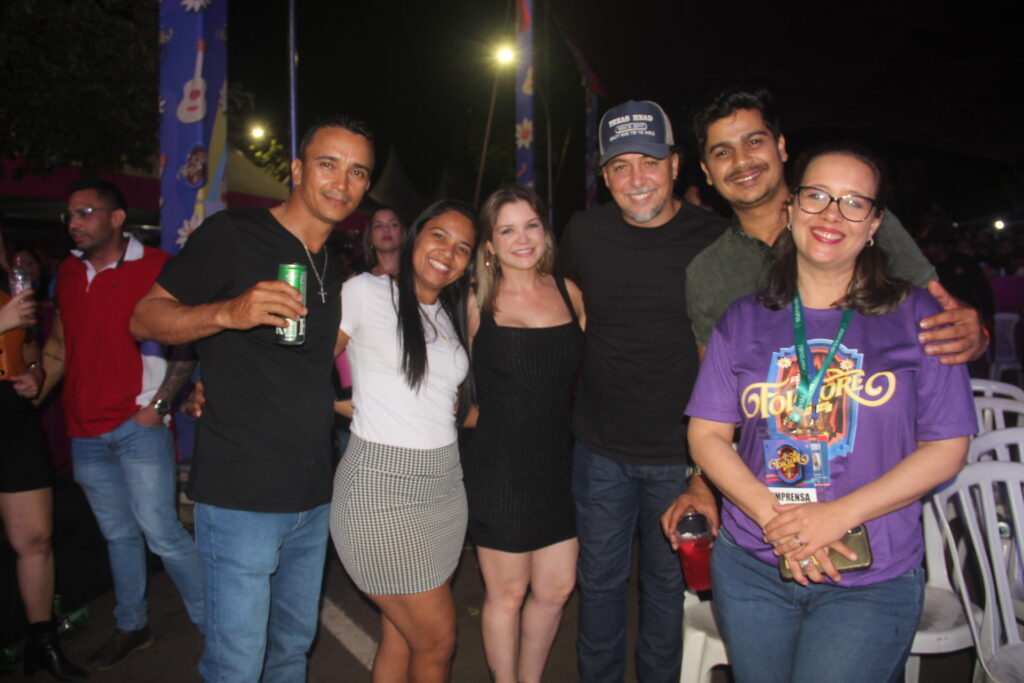 Entre emoções e elogios, Eduardo Costa enaltece Três Lagoas em noite de show Entre emoções e elogios, Eduardo Costa enaltece Três Lagoas em noite de show
