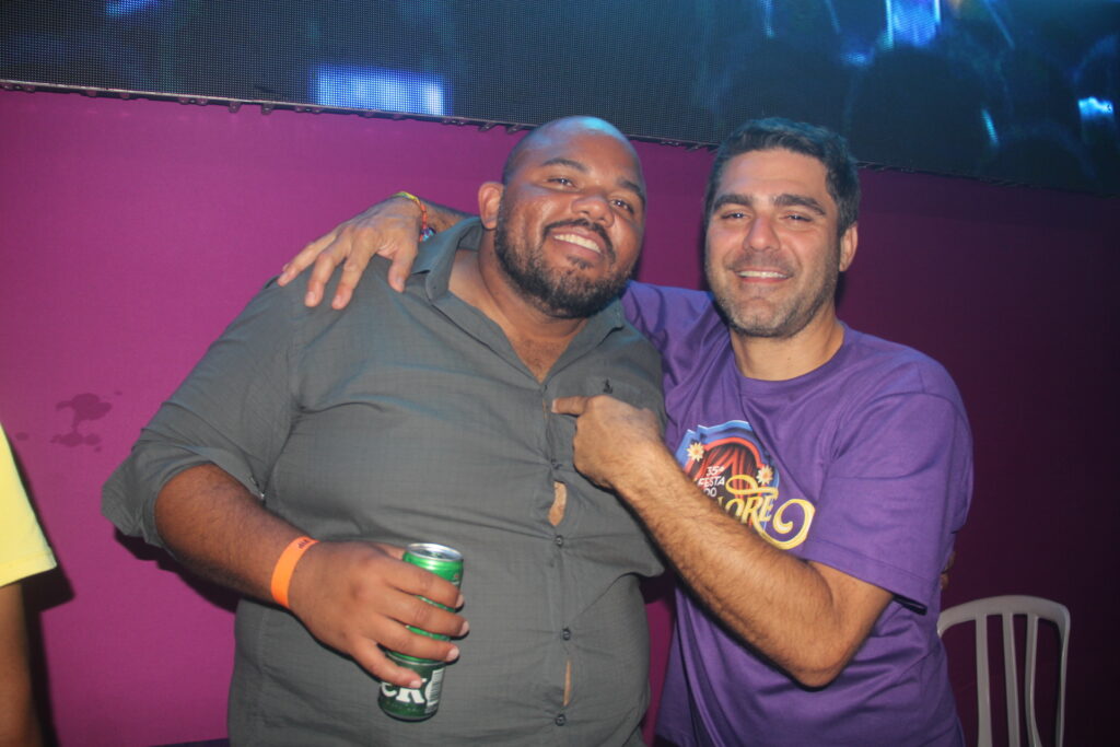 Entre emoções e elogios, Eduardo Costa enaltece Três Lagoas em noite de show Entre emoções e elogios, Eduardo Costa enaltece Três Lagoas em noite de show