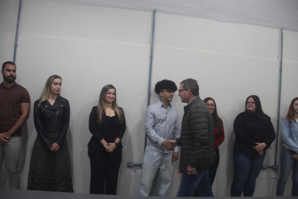 Prefeito Dr. Cassiano Maia reforça equipe da saúde e garante medicamentos em todos os postos em Três Lagoas Prefeito Dr. Cassiano Maia reforça equipe da saúde e garante medicamentos em todos os postos em Três Lagoas