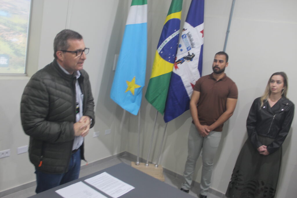 Prefeito Dr. Cassiano Maia reforça equipe da saúde e garante medicamentos em todos os postos em Três Lagoas Prefeito Dr. Cassiano Maia reforça equipe da saúde e garante medicamentos em todos os postos em Três Lagoas