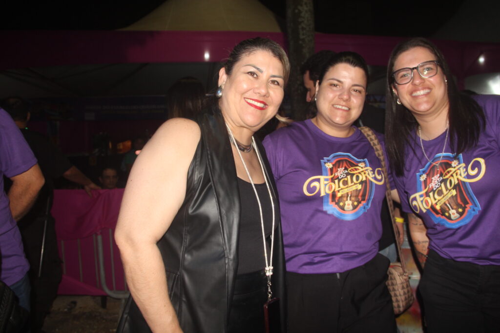 Até o prefeito Cassiano Maia se rendeu ao romantismo de Fábio Júnior na Festa do Folclore Até o prefeito Cassiano Maia se rendeu ao romantismo de Fábio Júnior na Festa do Folclore