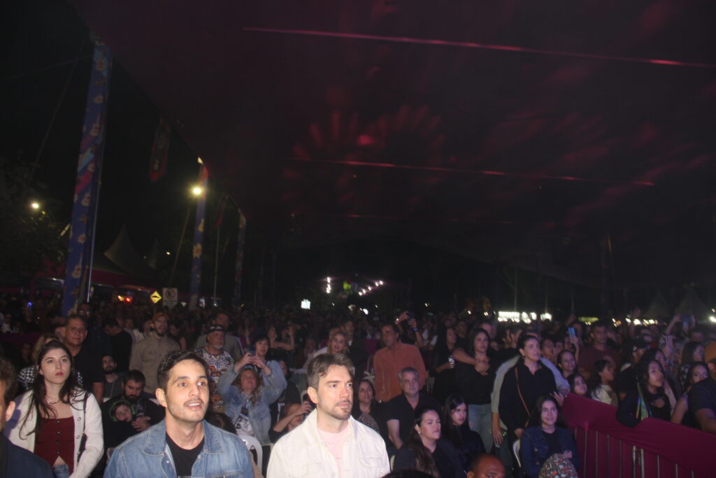 Três Lagoas recebe pela primeira vez os 'Paralamas do Sucesso' em show histórico no folclore Três Lagoas recebe pela primeira vez os 'Paralamas do Sucesso' em show histórico no folclore