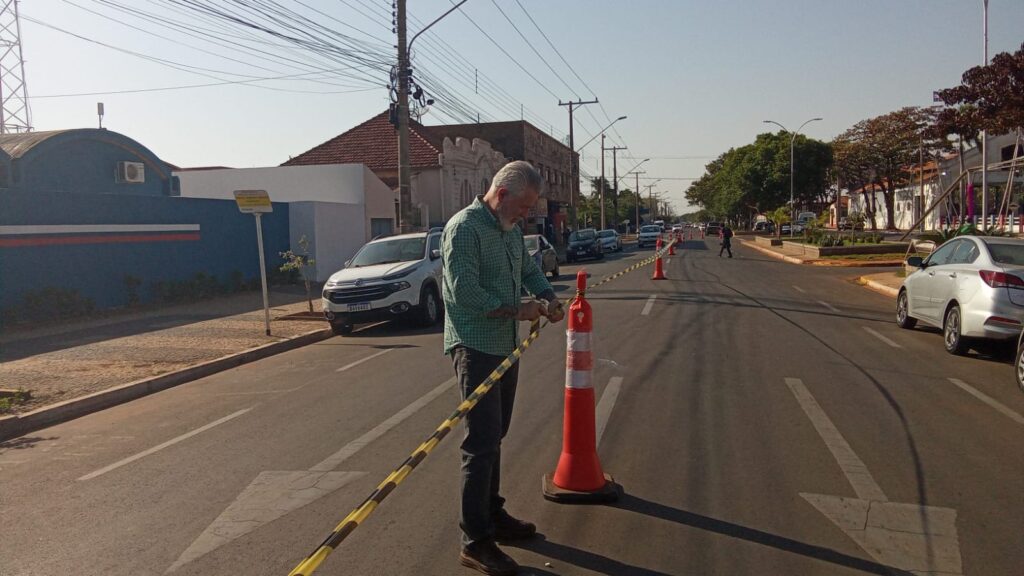 Prefeitura de Três Lagoas inicia montagem da estrutura para a 35ª  Festa do Folclore
