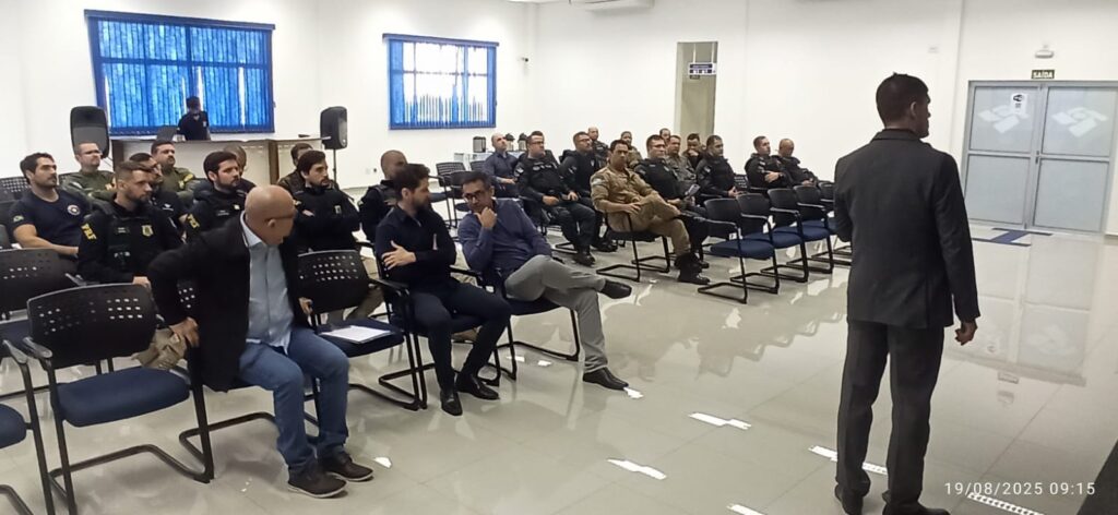 Gabinete de Gestão Integrada de Fronteiras e Divisas discute ações integradas de Segurança Pública em MS Gabinete de Gestão Integrada de Fronteiras e Divisas discute ações integradas de Segurança Pública em MS