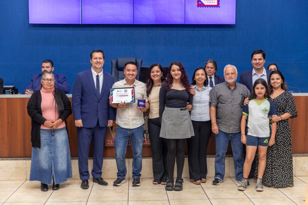 Câmara promove solenidade para entrega de títulos de cidadão e moções