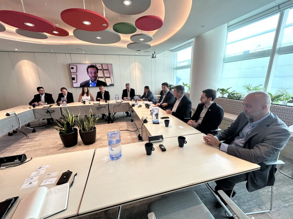Governo de MS apresenta oportunidades a empresários de Singapura e discute investimentos na área ambiental