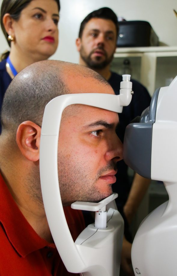 Prefeitura investe em novo equipamento para zerar fila de exames oftalmológicos