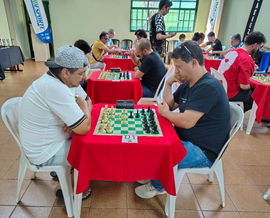 Três Lagoas conquista títulos no 1º Torneio Open Capablanca de xadrez em Campo Grande