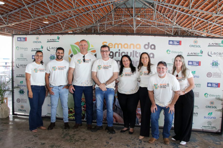 1ª Semana da Agricultura Familiar rende R$ 15 mil em vendas e grande participação popular 1ª Semana da Agricultura Familiar rende R$ 15 mil em vendas e grande participação popular