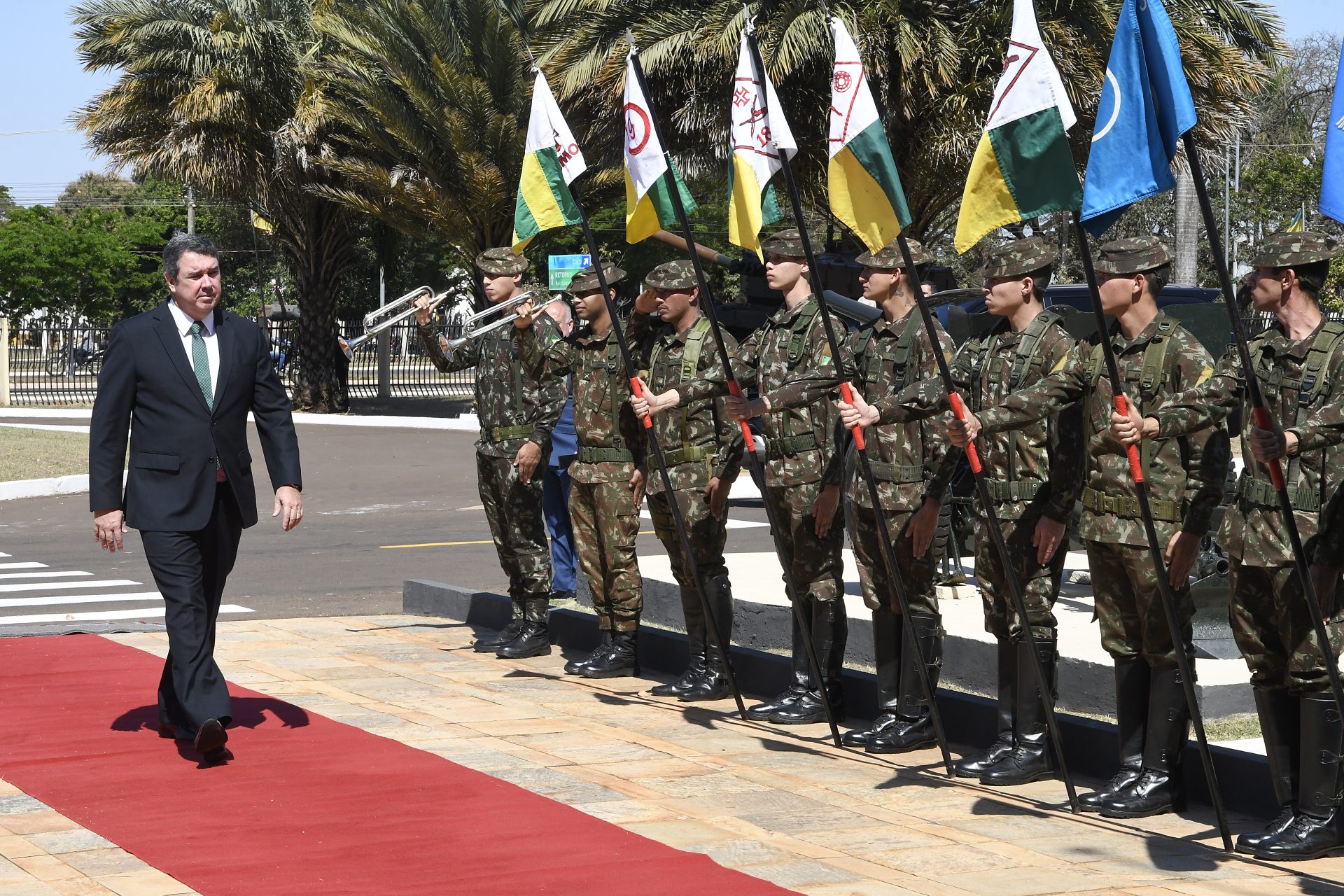 Governo de MS reforça parceria com Exército na proteção da fronteira e ações de meio ambiente Governo de MS reforça parceria com Exército na proteção da fronteira e ações de meio ambiente