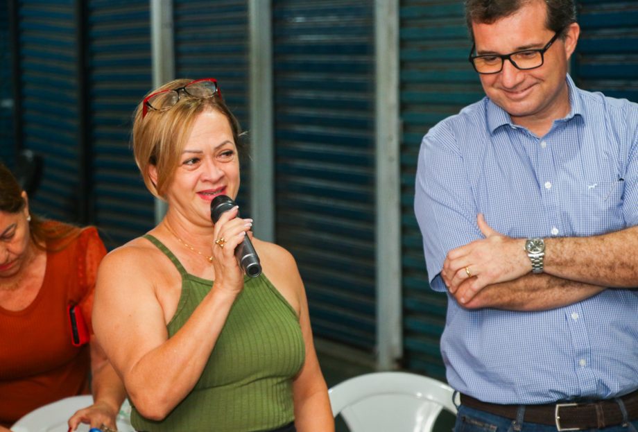 Prefeito Dr. Cassiano Maia escuta demandas dos proprietários dos box, sobre a transição para o novo espaço do Shopping Popular