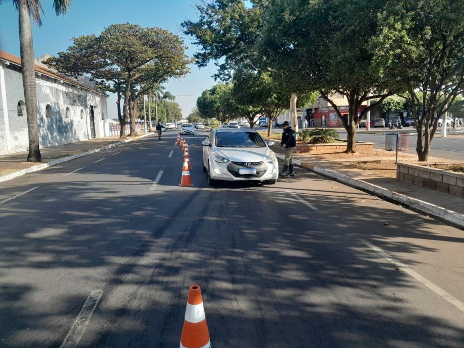 Para um trânsito mais consciente e seguro, Prefeitura promove ações alusivas ao Dia do Motorista e Motociclista Para um trânsito mais consciente e seguro, Prefeitura promove ações alusivas ao Dia do Motorista e Motociclista