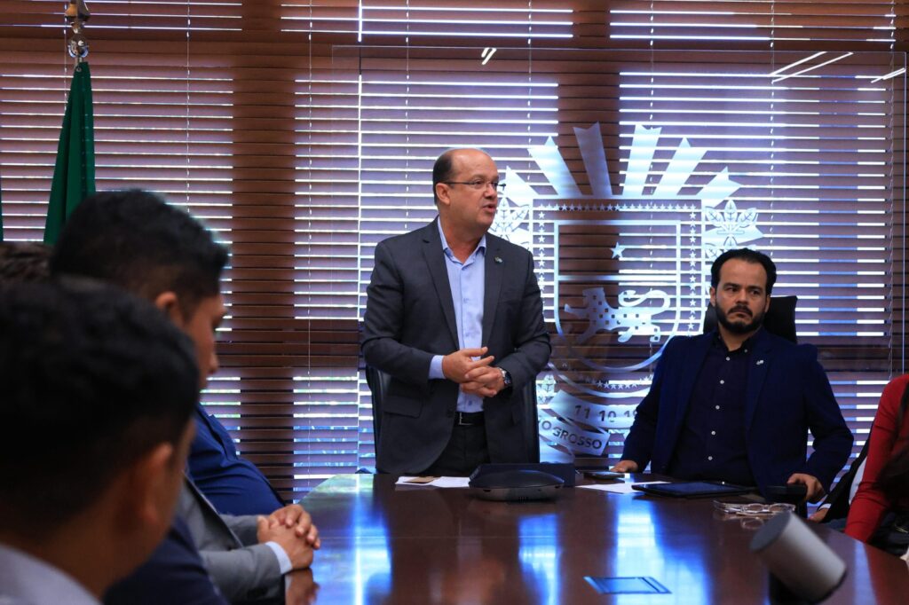 Governo e escolas de Chapadão do Sul fortalecem cidadania com projeto que aproxima jovens da vida pública Governo e escolas de Chapadão do Sul fortalecem cidadania com projeto que aproxima jovens da vida pública