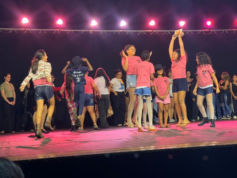 “Estrelinhas do Novo Oeste” ganham em 1º lugar no Festival Nacional de Dança Corpo e Alma