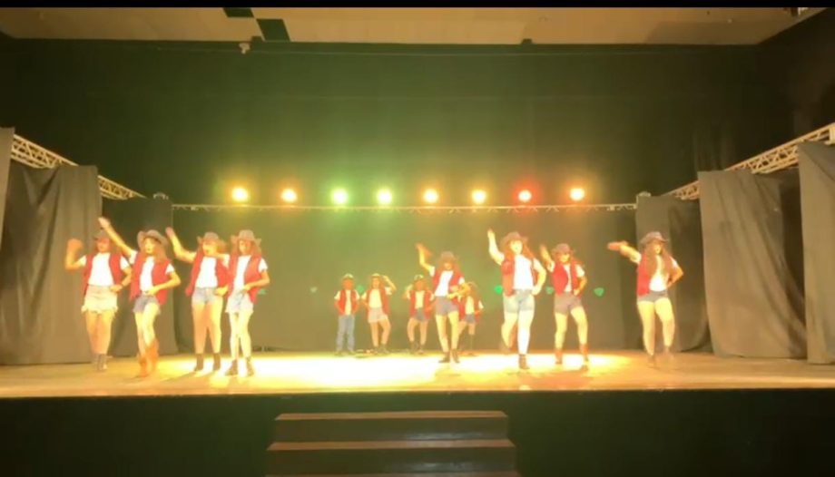 “Estrelinhas do Novo Oeste” ganham em 1º lugar no Festival Nacional de Dança Corpo e Alma