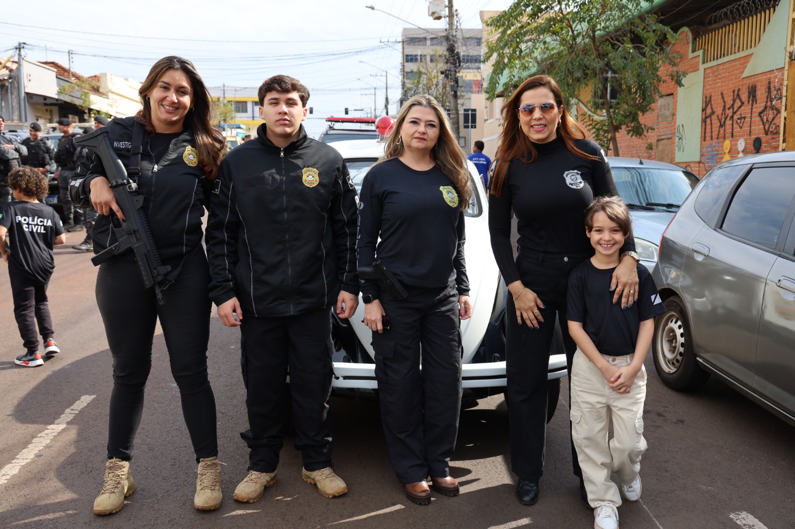 Polícia Civil participa do desfile em comemoração ao aniversário de 126 anos de Campo Grande Polícia Civil participa do desfile em comemoração ao aniversário de 126 anos de Campo Grande