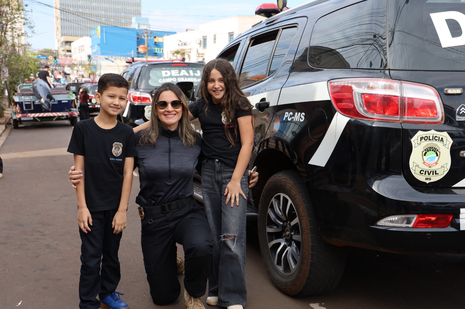 Polícia Civil participa do desfile em comemoração ao aniversário de 126 anos de Campo Grande Polícia Civil participa do desfile em comemoração ao aniversário de 126 anos de Campo Grande