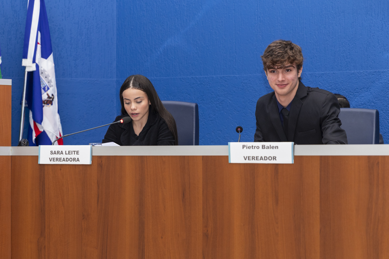 Jovens vereadores apresentam projetos de lei visando diagnóstico tardio do autismo e combate ao cyberbullying Jovens vereadores apresentam projetos de lei visando diagnóstico tardio do autismo e combate ao cyberbullying