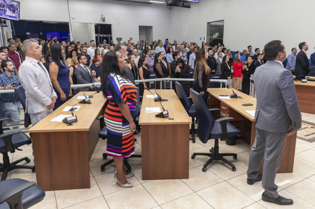 Advogados recebem a “Comenda Mérito à Ordem” em solenidade na Câmara de Vereadores