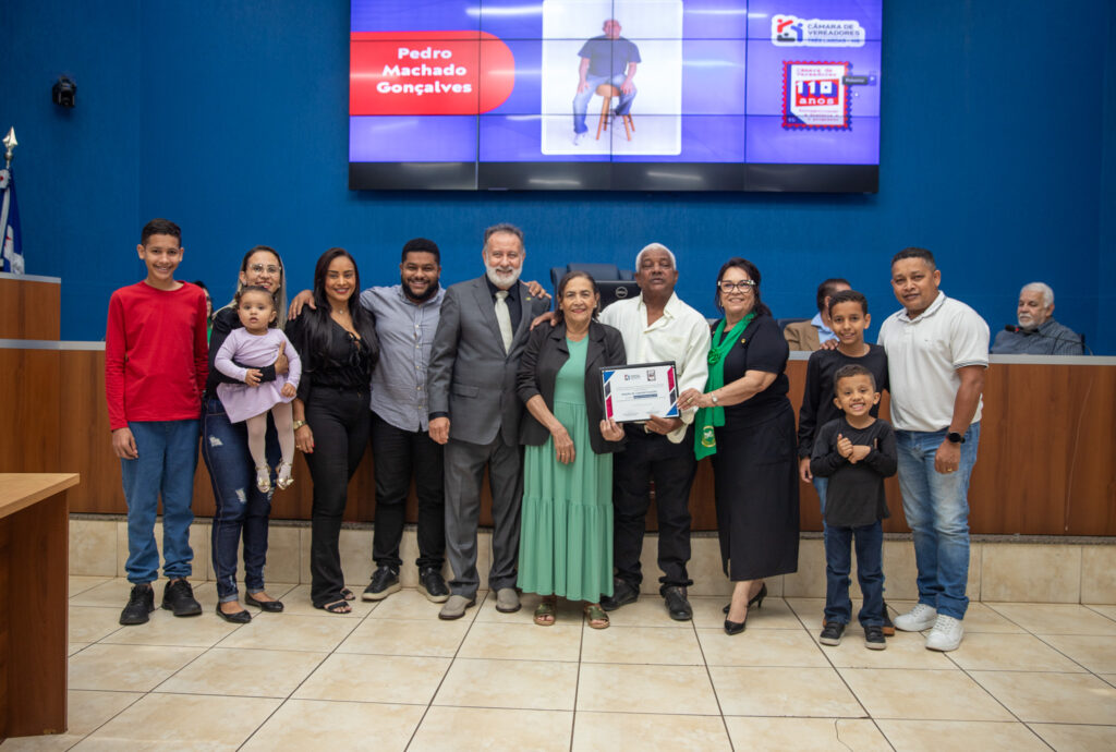 Câmara entrega Título e Moções durante solenidade Câmara entrega Título e Moções durante solenidade