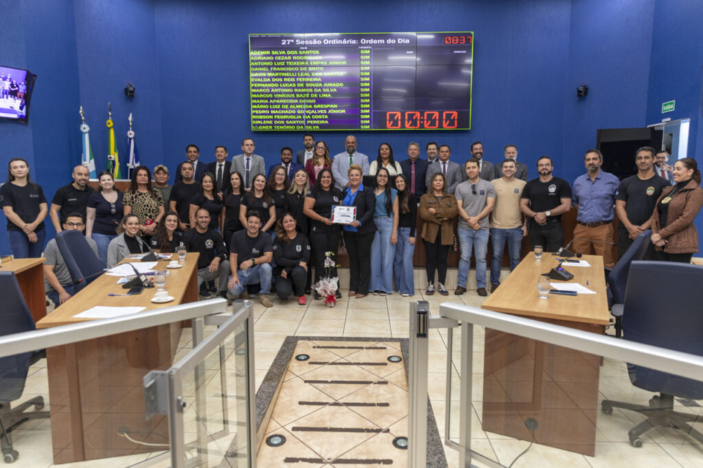 Investigadora da DAM é homenageada por ato de bravura que impediu possível feminicídio por lutador amador de MMA Investigadora da DAM é homenageada por ato de bravura que impediu possível feminicídio por lutador amador de MMA