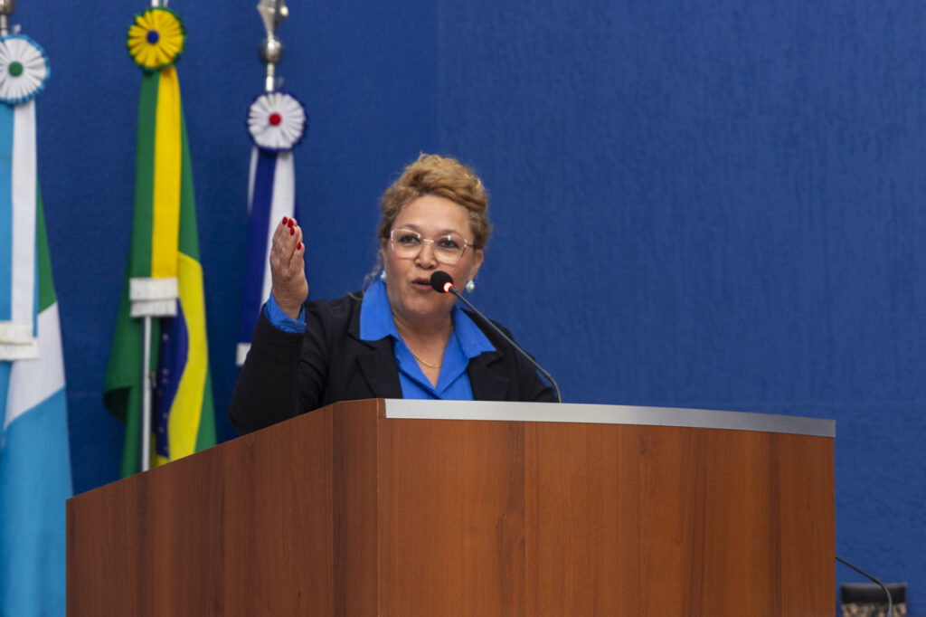 Investigadora da DAM é homenageada por ato de bravura que impediu possível feminicídio por lutador amador de MMA Investigadora da DAM é homenageada por ato de bravura que impediu possível feminicídio por lutador amador de MMA
