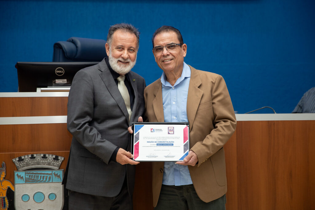 Câmara entrega Título e Moções durante solenidade Câmara entrega Título e Moções durante solenidade