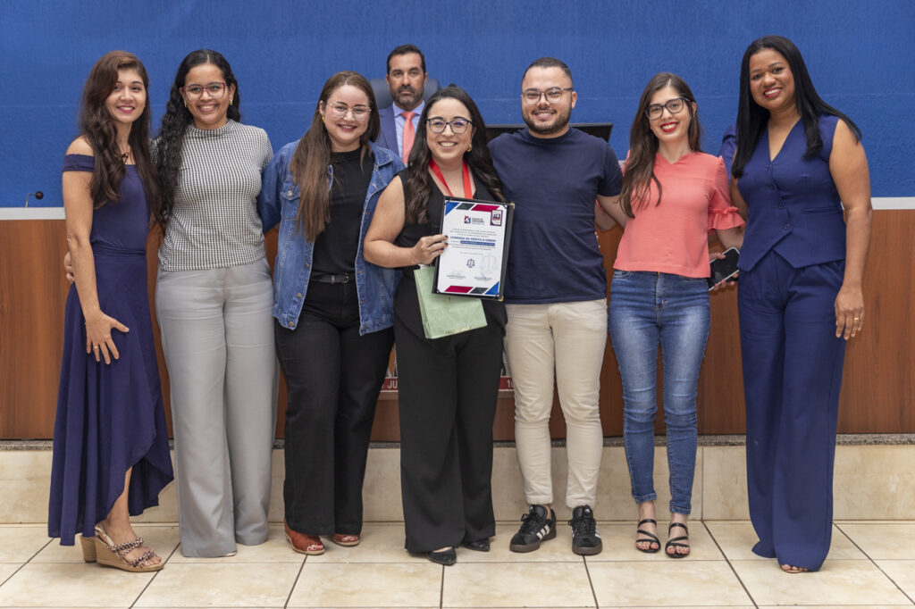 Advogados recebem a “Comenda Mérito à Ordem” em solenidade na Câmara de Vereadores