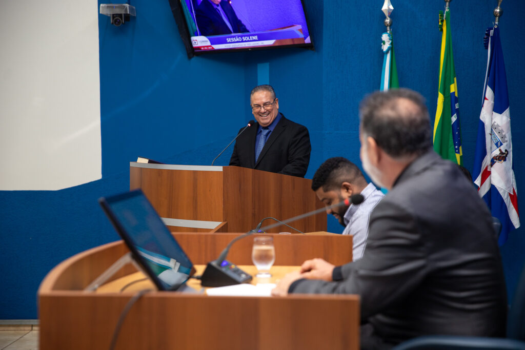 Câmara entrega Título e Moções durante solenidade Câmara entrega Título e Moções durante solenidade