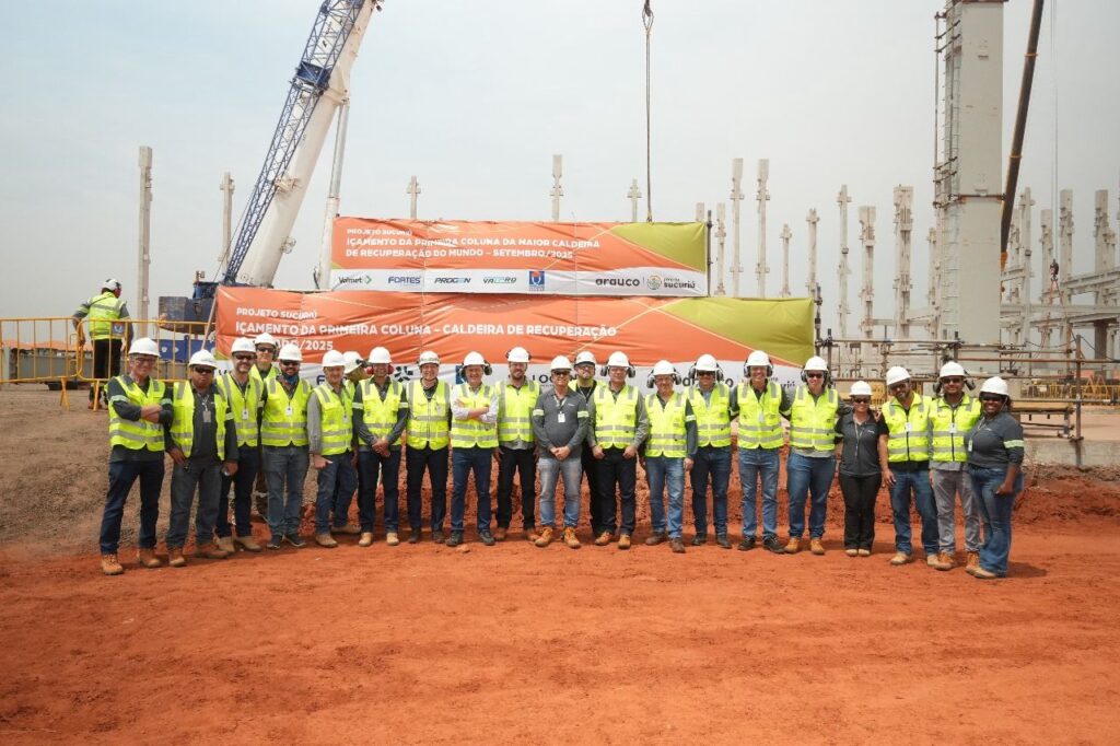 Projeto Sucuriú: Arauco conclui a instalação da primeira coluna da maior caldeira de recuperação química do mundo