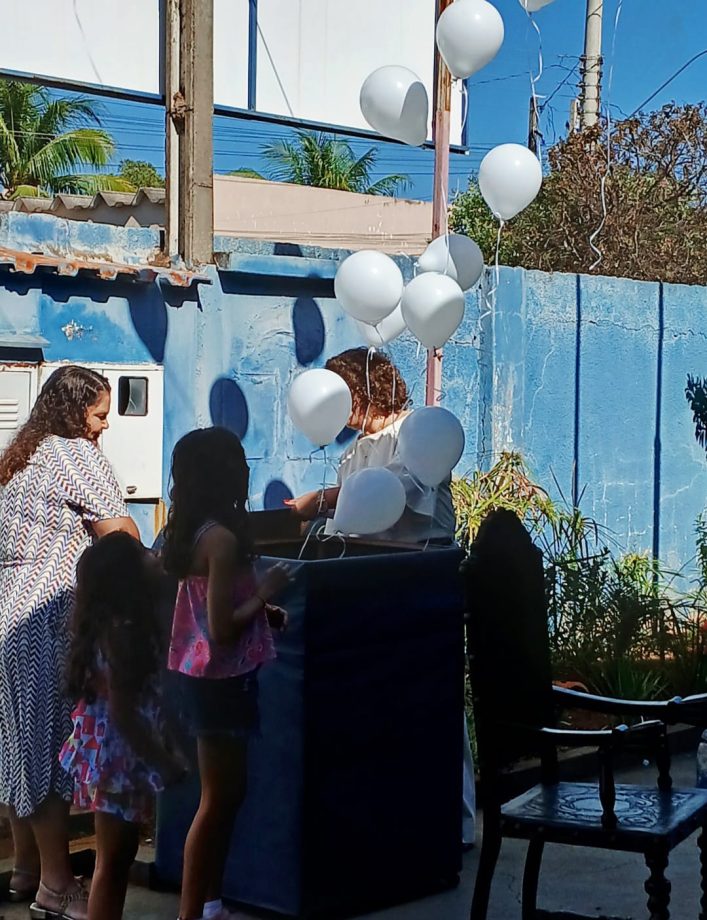 Dez Anos depois: Cápsula do Tempo é aberta e emociona comunidade da Escola Gentil Montalvão Dez Anos depois: Cápsula do Tempo é aberta e emociona comunidade da Escola Gentil Montalvão