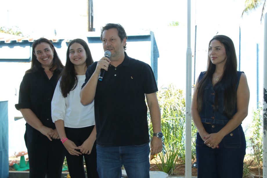 Dez Anos depois: Cápsula do Tempo é aberta e emociona comunidade da Escola Gentil Montalvão Dez Anos depois: Cápsula do Tempo é aberta e emociona comunidade da Escola Gentil Montalvão