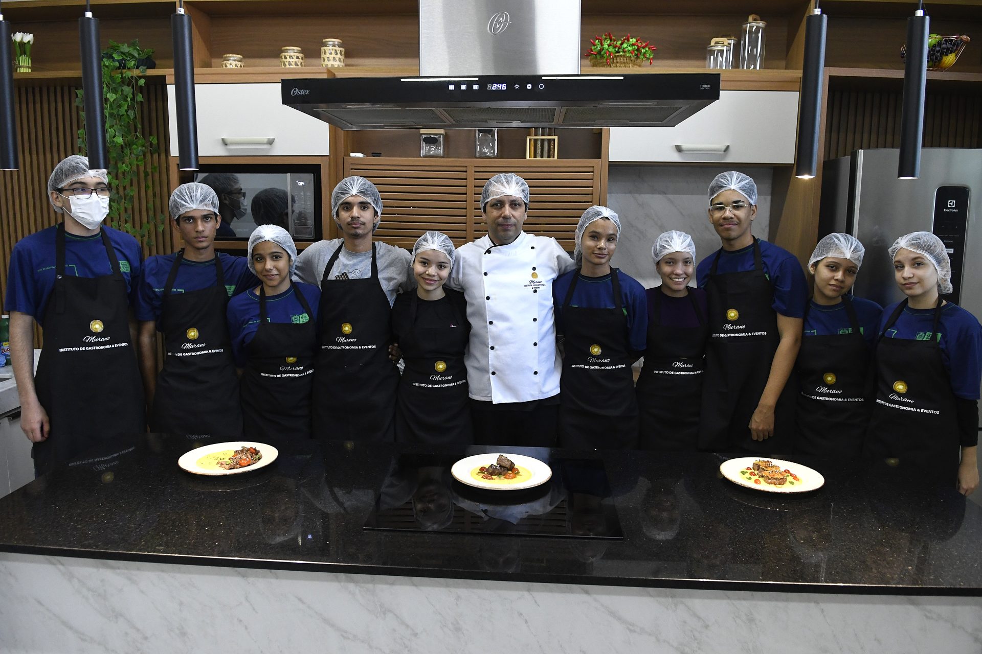 Master Chef na Rede Estadual: alunos aprendem gastronomia e sonham com sucesso na carreira profissional Master Chef na Rede Estadual: alunos aprendem gastronomia e sonham com sucesso na carreira profissional