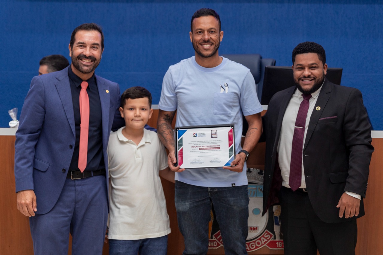 Vereadores realizam sessão solene alusiva ao Dia do Profissional de Educação Física Vereadores realizam sessão solene alusiva ao Dia do Profissional de Educação Física